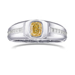 Anello da uomo con diamante giallo fantasia taglio cuscino