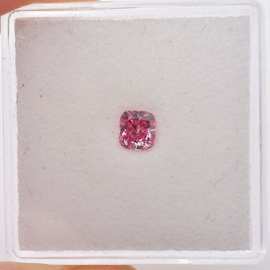 0.37 Carat Fancy Vivid Purplish Pink Cushion Diamond SI2 ARGYLE & GIA