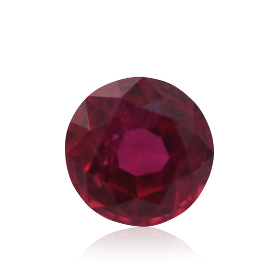 ياقوتة موزمبيقية حمراء مستديرة وزنها 0.54 قيراط