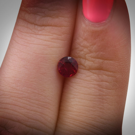 0.56 Carat Red MOZAMBIQUE Round Ruby