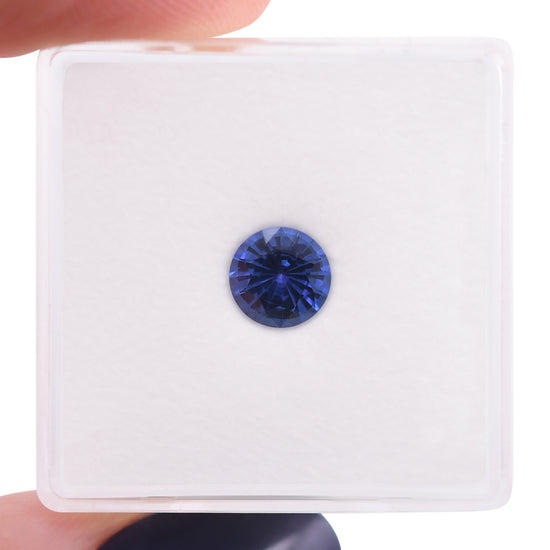 0.95 Carat Blue SRI LANKA Round Sapphire