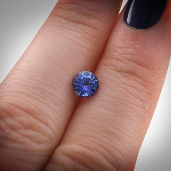 0.95 Carat Blue SRI LANKA Round Sapphire