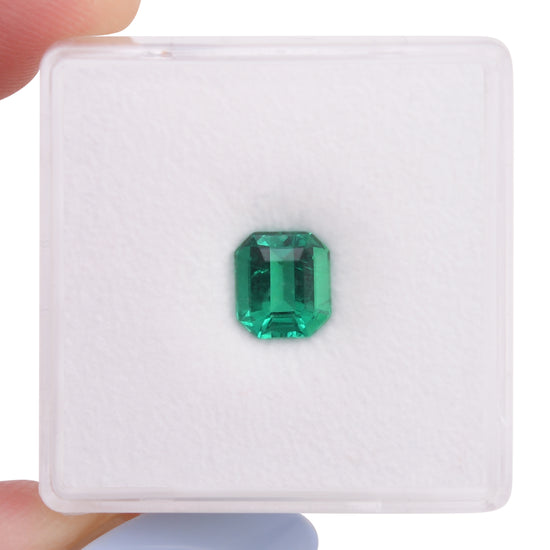 0.97 Carat Green COLOMBIAN Emerald Emerald GRS