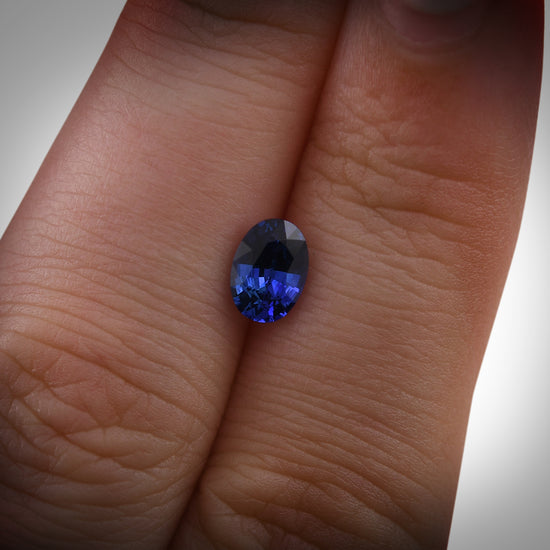 1.01 Carat Blue SRI LANKAN Oval Sapphire