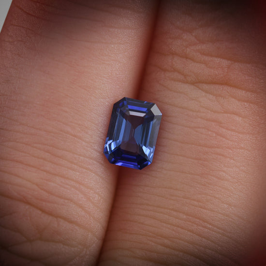 1.05 Carat Blue SRI LANKAN Emerald Sapphire