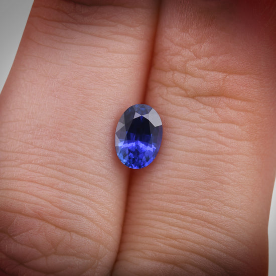 1.08 Carat Blue SRI LANKAN Oval Sapphire
