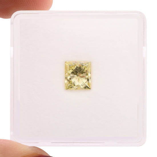1.09 Carat Fancy Light Yellow Princess Diamond SI2 GIA