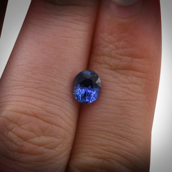 1.27 Carat Blue SRI LANKAN Oval Sapphire