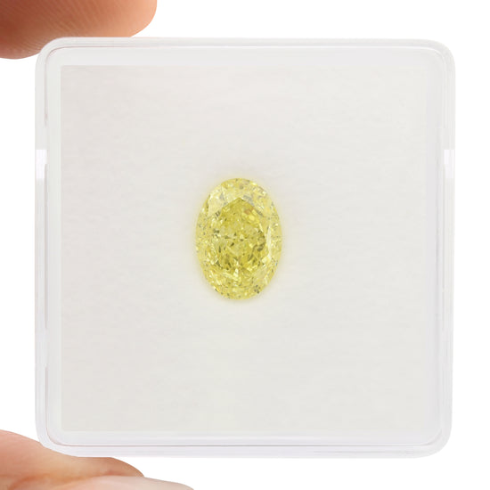 1,52 Karat Fancy Yellow Oval-Diamant VS1 GIA