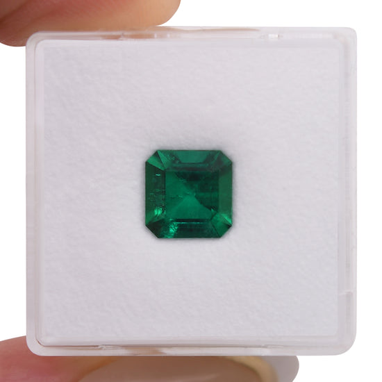 1.58 Carat Green COLOMBIAN Emerald Emerald CD and Muzo