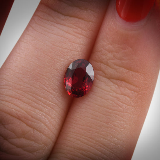 1.67 Carat Red MOZAMBIQUE Oval Ruby CD