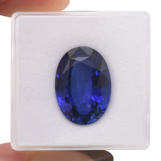 11.66 Carat Blue SRI LANKA Oval Sapphire AGL