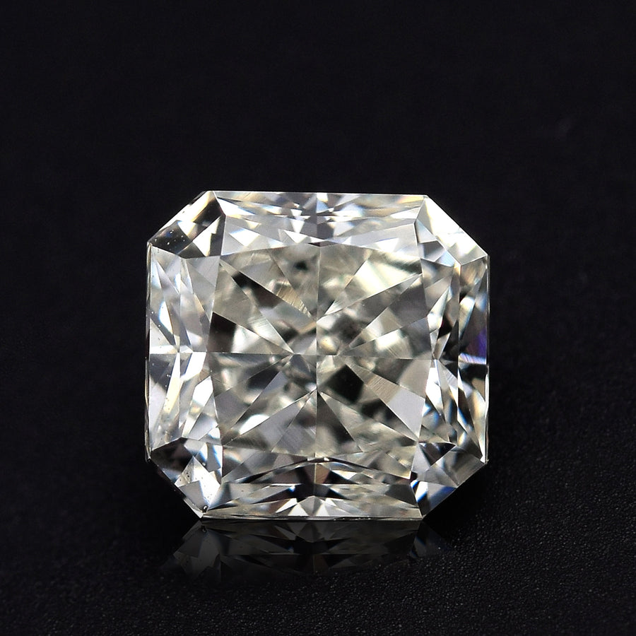 0.82 Carat H Radiant Diamond VVS2 IGI