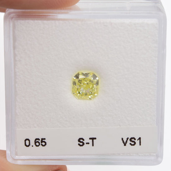 0.65 Carat S-T Radiant Diamond VS1 IGI