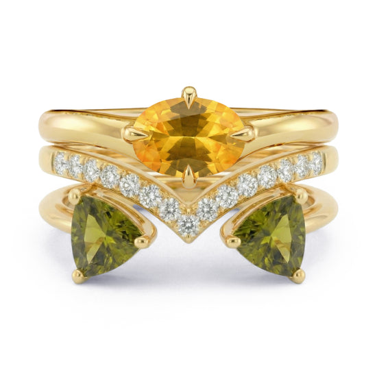 Anelli impilabili a trio con zaffiro giallo ovale, tormalina trillion verde oliva e diamanti