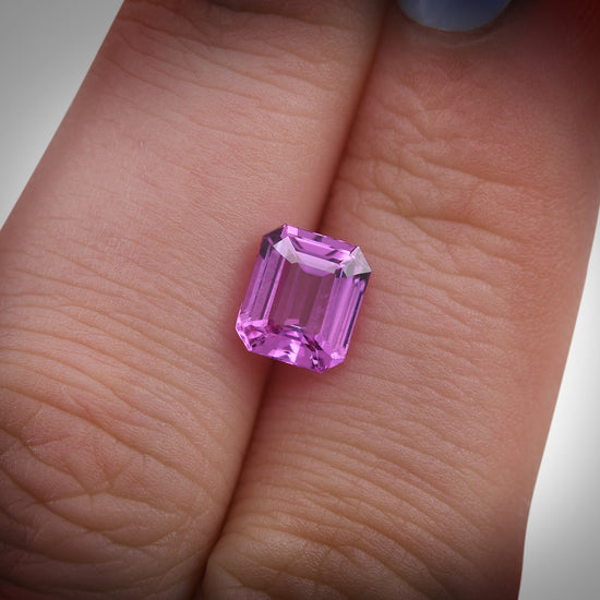 2.01 Carat Pink MADAGASCAR Emerald Sapphire