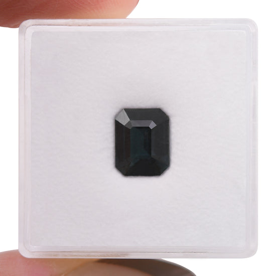 2.01 Carat Green MADAGASCAR Emerald Sapphire