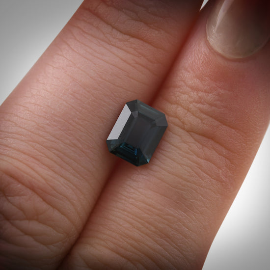 2.01 Carat Green MADAGASCAR Emerald Sapphire