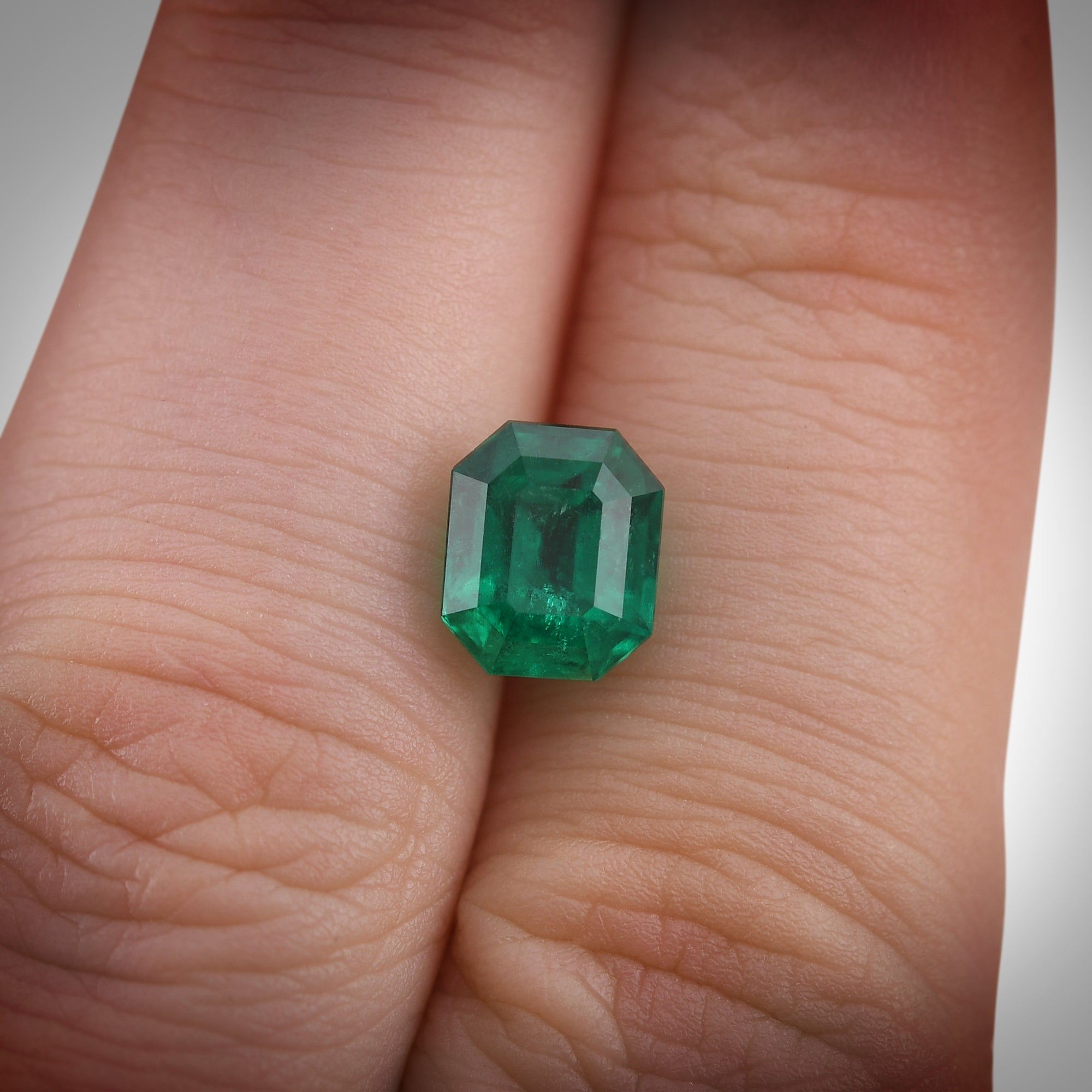 2.05 Carat Green COLOMBIA Emerald Emerald GRS | LEIBISH
