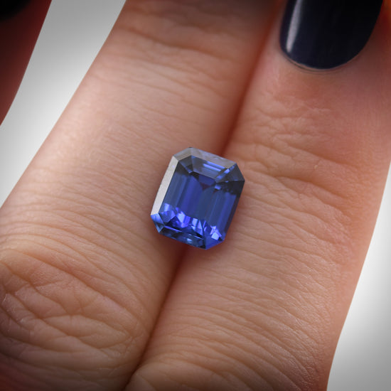 3.39 Carat Blue SRI LANKA Emerald Sapphire CD