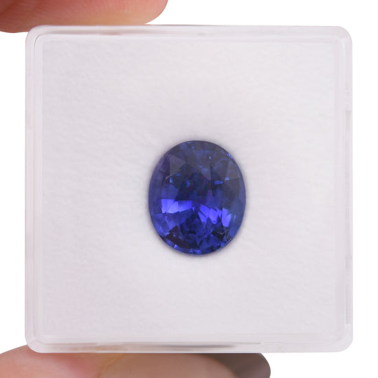 3.81 Carat Blue SRI LANKA Oval Sapphire AGL