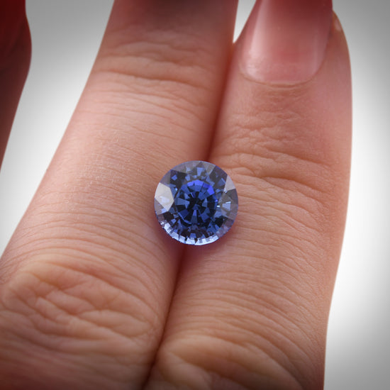 3.85 Carat Blue SRI LANKA Round Sapphire CD