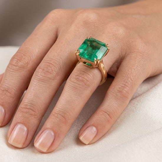 Colombian Emerald stone No Oil Solitaire Engagement Ring AGL GRS