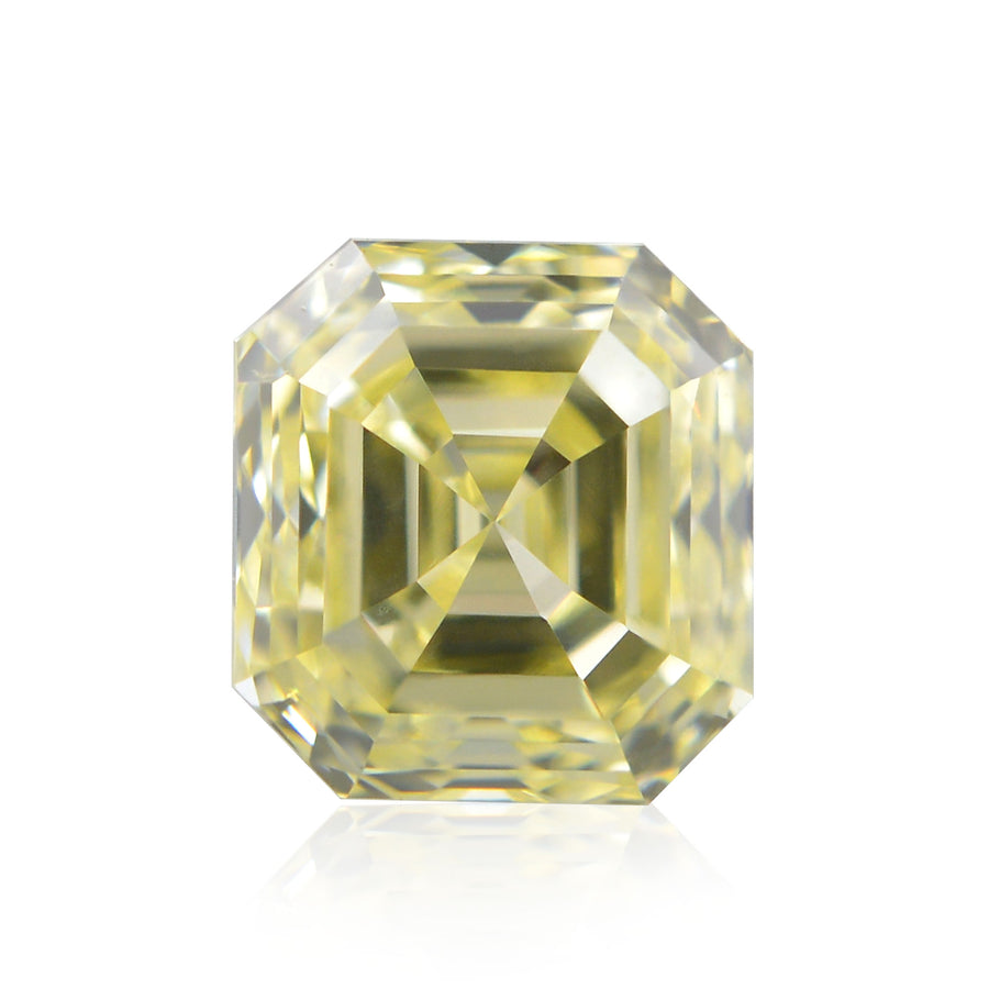 0.70 Carat Fancy Yellow Emerald Diamond VVS2 IGI