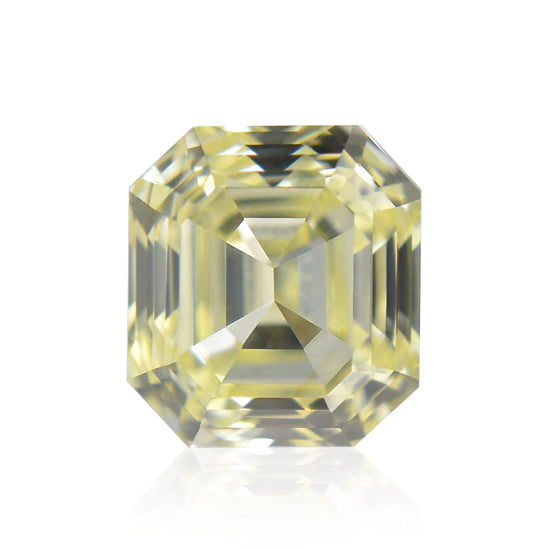 0.56 Carat Fancy Light Yellow Emerald Diamond VVS2 IGI