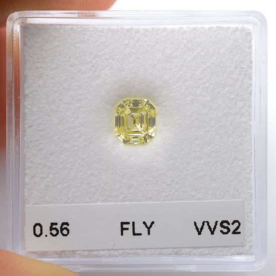 0.56 Carat Fancy Light Yellow Emerald Diamond VVS2 IGI