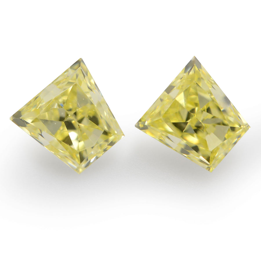 Diamanti Trapezoidali Fancy Intense Yellow da 0,66 Carati (SI1)