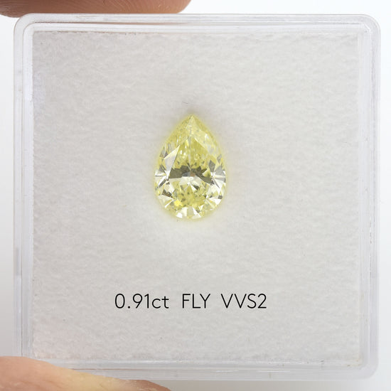 0.91 Carat Fancy Light Yellow Pear Diamond VVS2 GIA