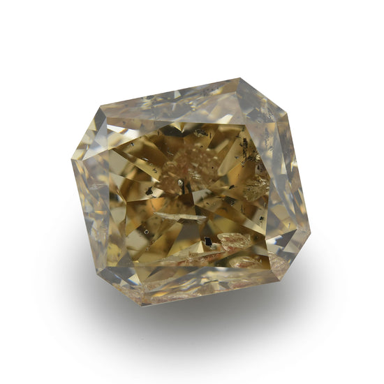 Diamante Radiante Giallo Brunastro Scuro Fancy da 4,02 carati (I2) GIA