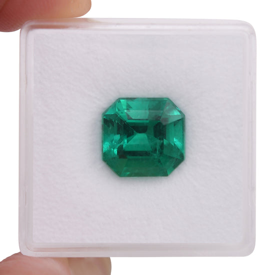 4.47 Carat Green COLOMBIAN Emerald Emerald GRS