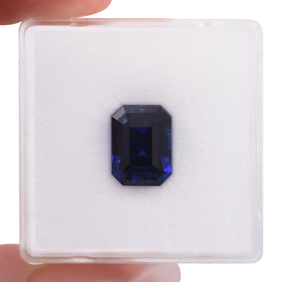 4.58 Carat Blue SRI LANKA Emerald Sapphire CD