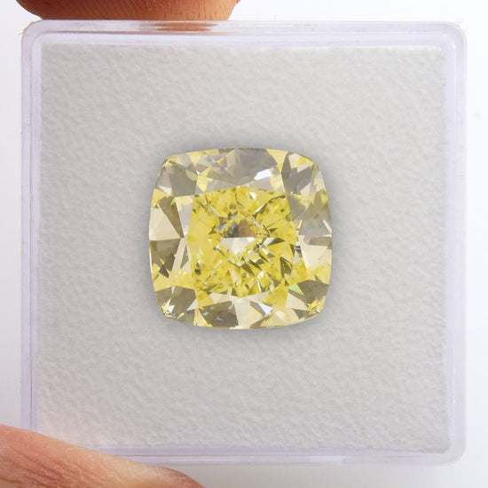 9.50 Carat Fancy Yellow Cushion Diamond VVS1 GIA