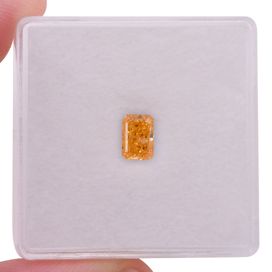 0.48 Carat Fancy Vivid Yellowish Orange Radiant Diamond SI2 GIA