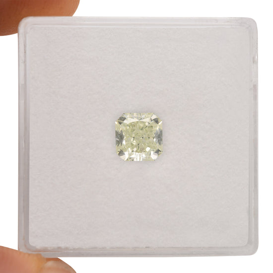 Diamante Radiante Fancy Light Yellow Green da 1.08 Carati VS2 GIA