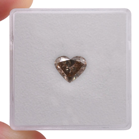 Diamante a CUORE Fancy Dark Orange Brown da 1.03 carati (I2) GIA