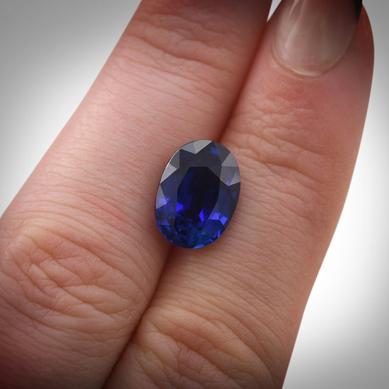 5.60 Carat Blue MADAGASCAR Oval Sapphire AGL
