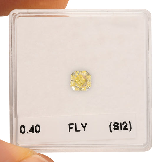 0.40 Carat Fancy Light Yellow Radiant Diamond (SI2)
