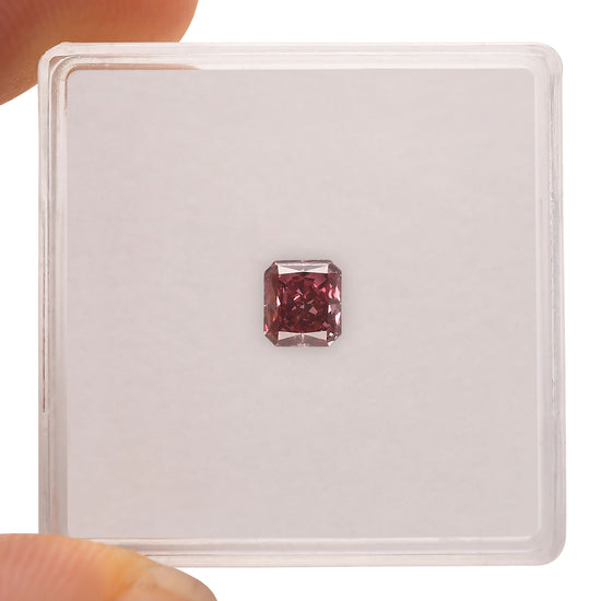 0.38 Carat Fancy Red Radiant Diamond VS2 GIA