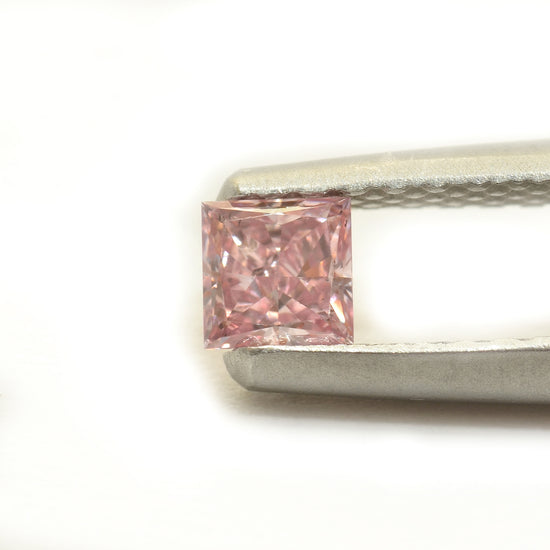 0.17 Carat Fancy Pink Princess Argyle Diamond SI2 GIA