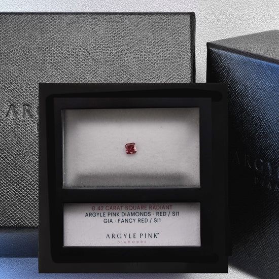 0.42 Carat Fancy Red Radiant Diamond SI1 ARGYLE & GIA