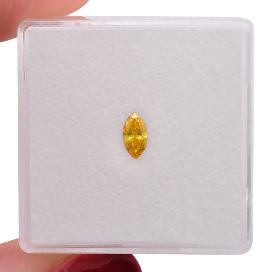 Diamante a Navette Giallo Arancio Fantasia Intenso (I1) da 0,21 carati GIA