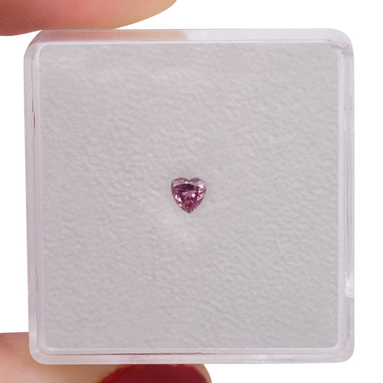 0.11 Carat Fancy Vivid Purplish Pink HEART Diamond (VS) GIA