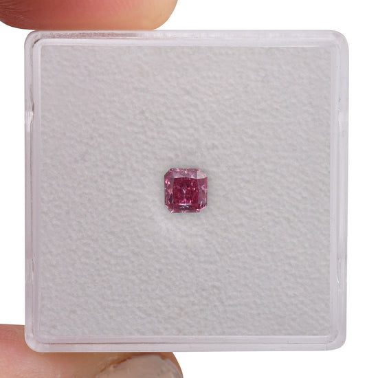 0.25 Carat Fancy Vivid Purplish Pink Radiant Argyle Diamond I1 GIA