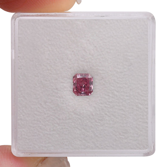 0.36 Carat Fancy Vivid Purplish Pink Radiant Argyle Diamond I1 GIA
