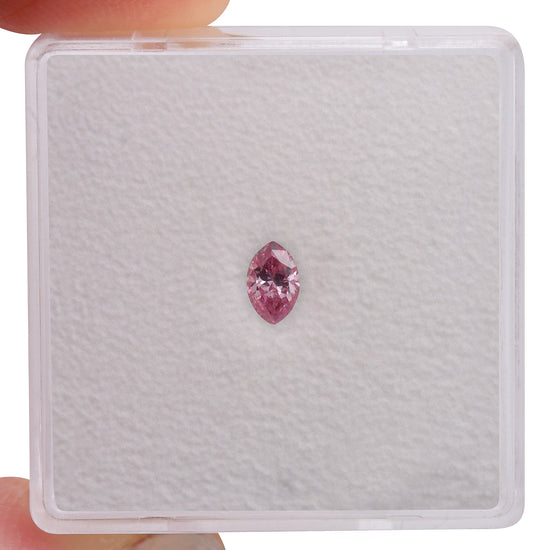 Diamante Marquise Fancy Vivid Purplish Pink da 0,18 Carati SI1 GIA