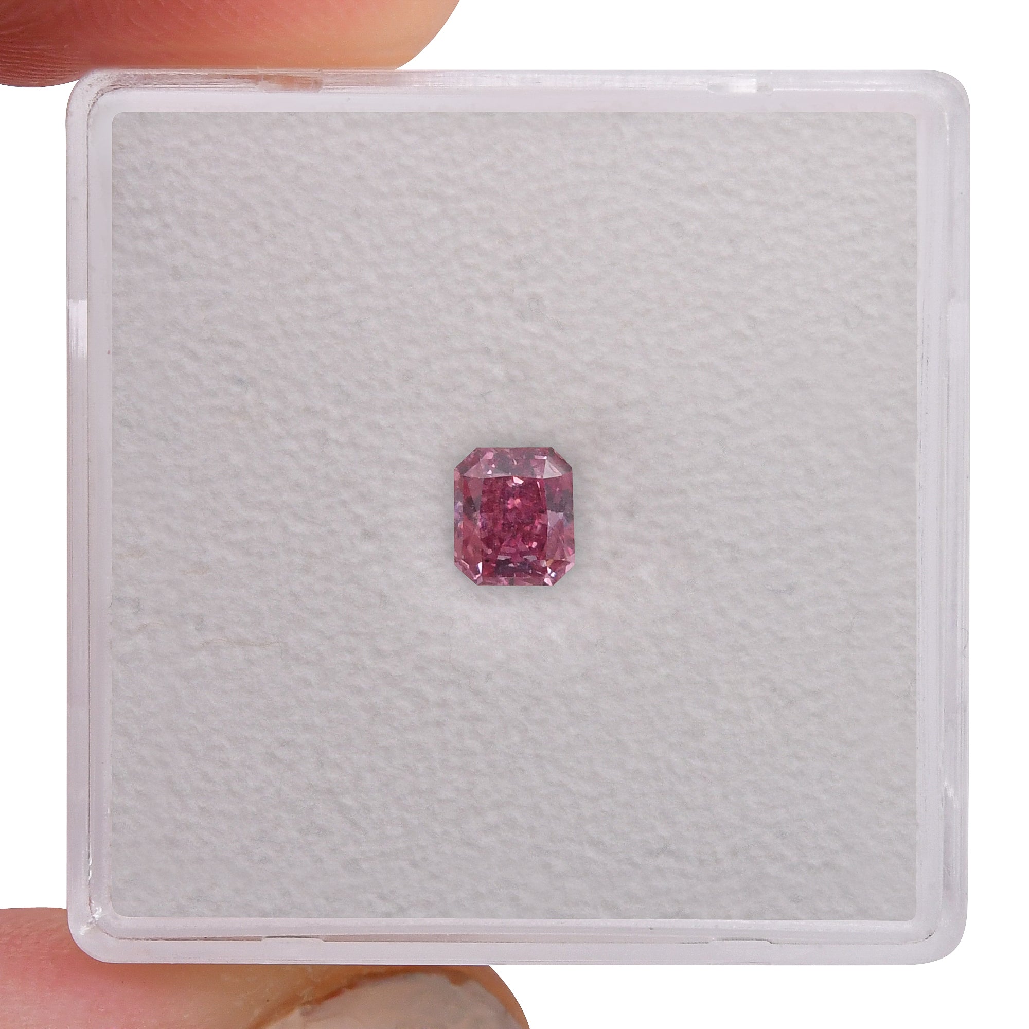 0.35 Carat Fancy Vivid Purplish Pink Radiant Argyle Diamond SI1